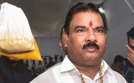 ‘Ladies bar humari sanskriti...’: Day after assault on canteen staff, Sanjay Gaikwad says ‘South Indians run dance bar’