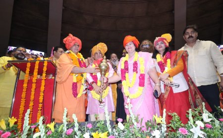 Grand International Dharma Sansad Held in Support of Shri Krishna Janmabhoomi Liberation