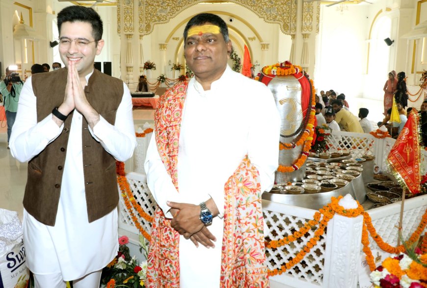 World's Largest 5,211-Kg Parad Shivling Consecrated in Haridwar; Thousands Witness Historic Spiritual Event